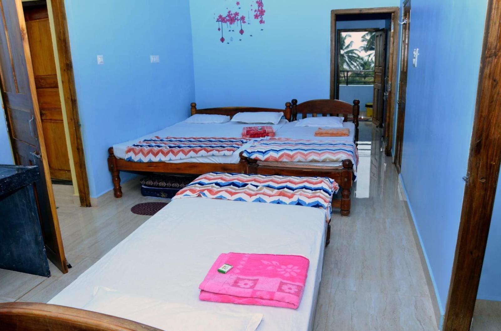 Kenchas Beach Resort Гокарна Екстериор снимка