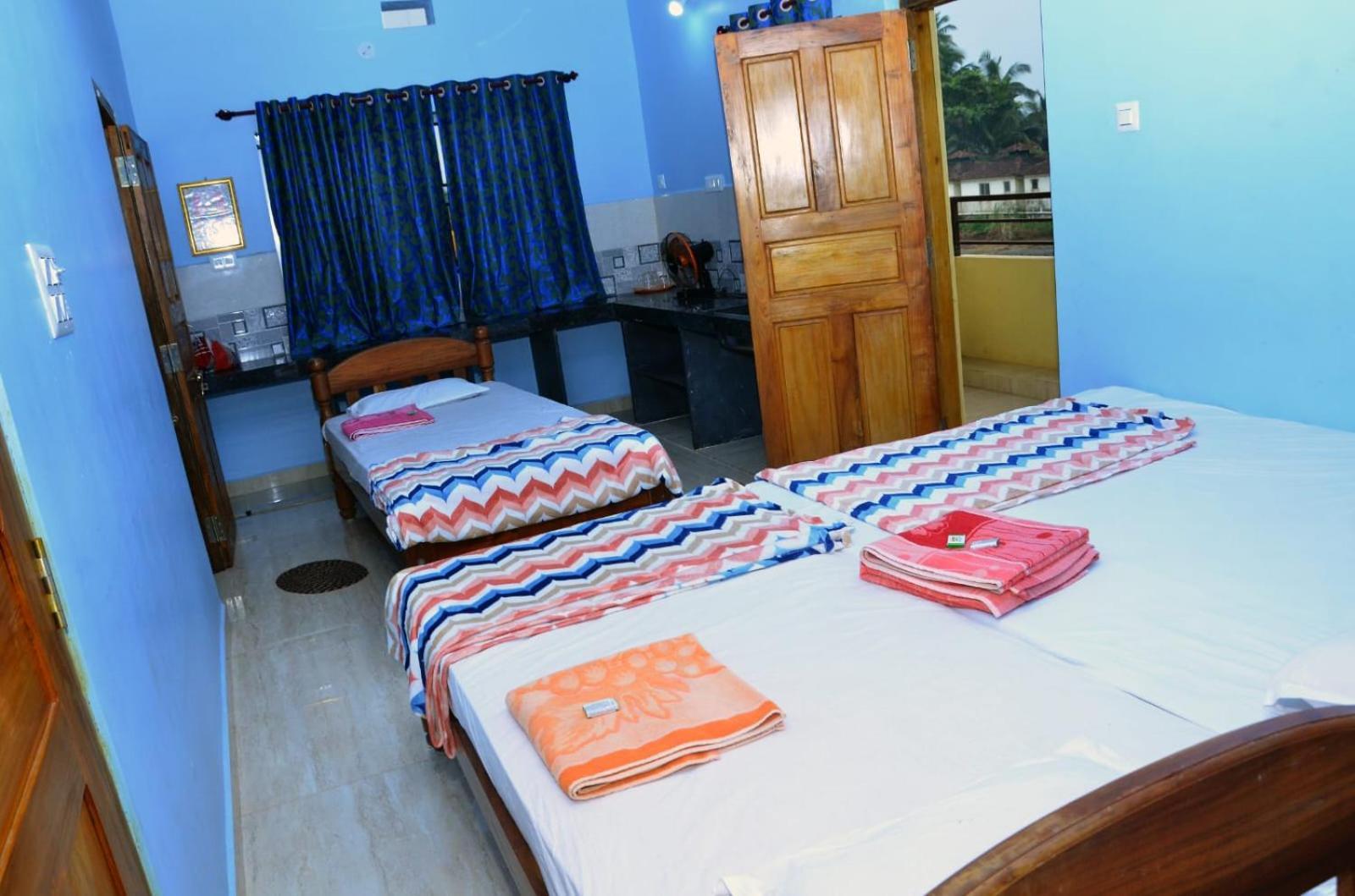 Kenchas Beach Resort Гокарна Екстериор снимка